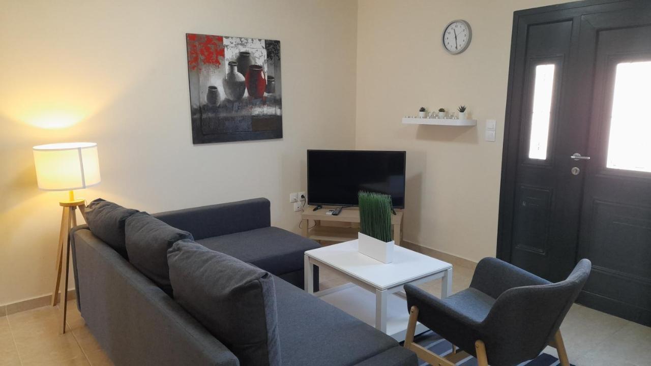 Captains View Apartments Plati  Exteriör bild