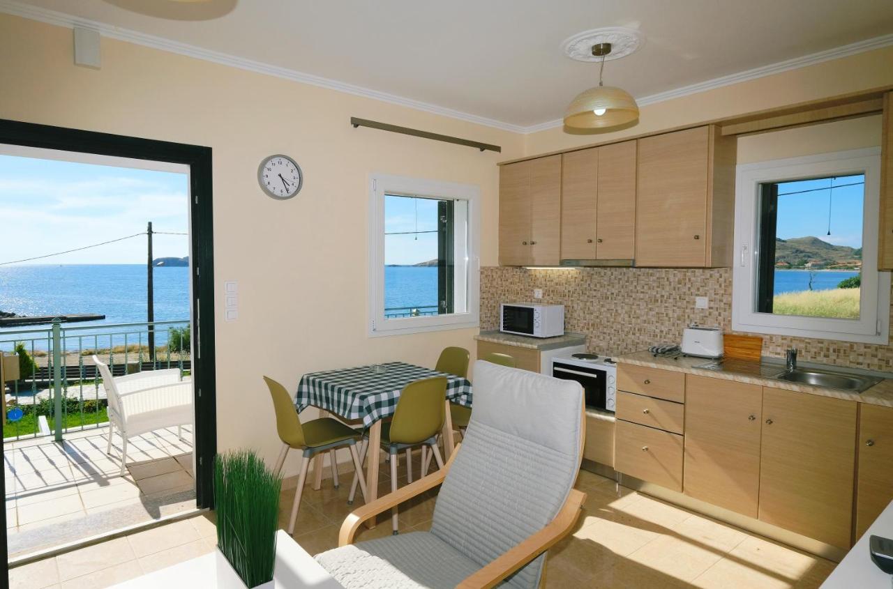 Captains View Apartments Plati  Exteriör bild